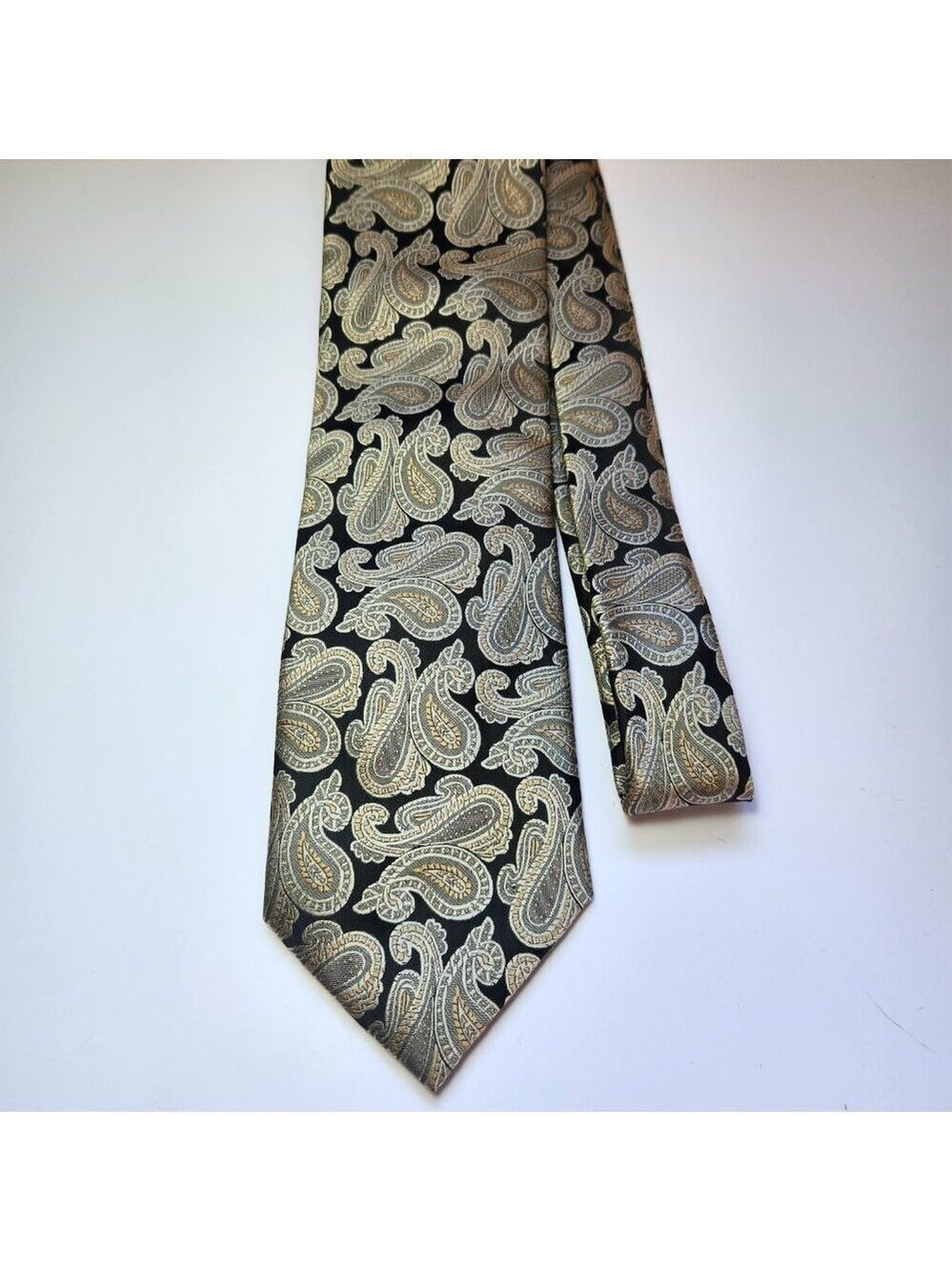 Knightsbridge Paisley Tie Black Gold Men’s Necktie 58 Inches Formal Classic